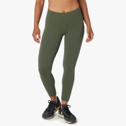 The Bayview Legging | Thyme Colorblock -Fair Harbor Shop F22 BAYVIEWLEGGING GREEN ON FIG 0075 a26e545a 9e9d 45e7 8360 e8f51d05bcb9