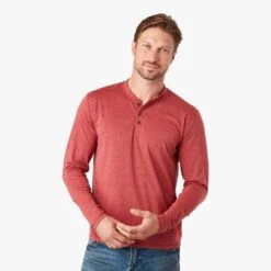 The SeaBreeze Henley | Washed Red -Fair Harbor Shop SEABREEZE HENLEY RED 638 8155a39e d9d6 4204 844a 318c65ed17e8